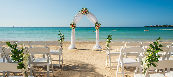 4 Beautiful Negril Wedding Resorts