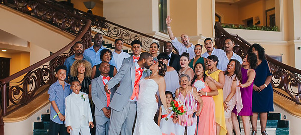 Who Should be Invited to a Destination Wedding?