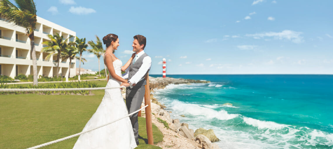 hyatt ziva cancun destination wedding in mexico couple planning