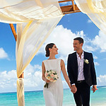 punta cana destination weddings on a budget royalton bavaro couple dominican republic
