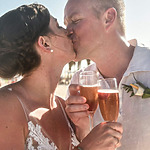 mouthwatering destination wedding catering ideas sandos playacar champagne couple beach