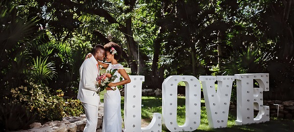 7 Lush and Stunning Garden Venues