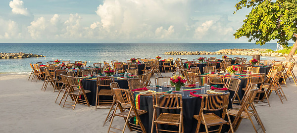 The Destination Wedding Trends to Keep and Ditch in 2026