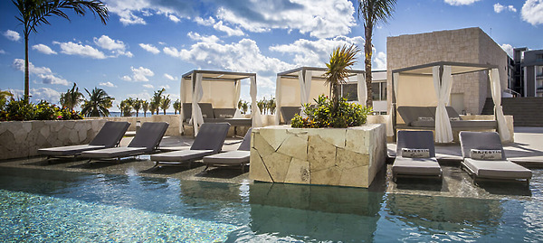 Destify Top Resort Reviews: Majestic Elegance Costa Mujeres