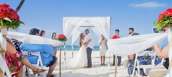 5 Things You Need to Know About Destination Weddings