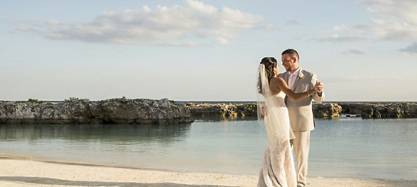 How to Ask for Money Instead of Gifts for Your Wedding