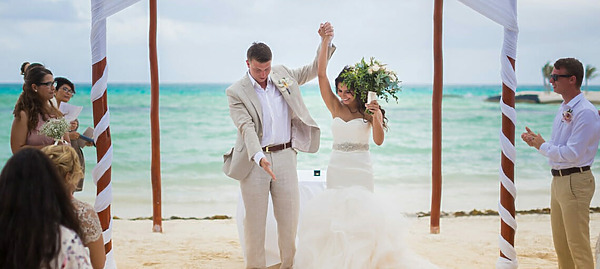 Is a Beach Wedding Cheaper?