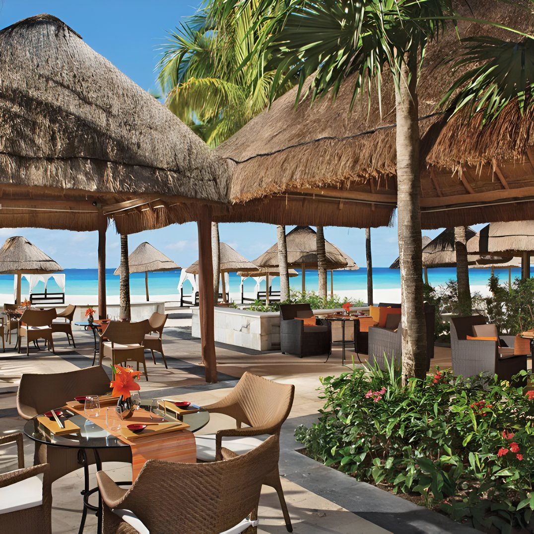 Palapa cevicheria venue at Dreams Sands Cancun