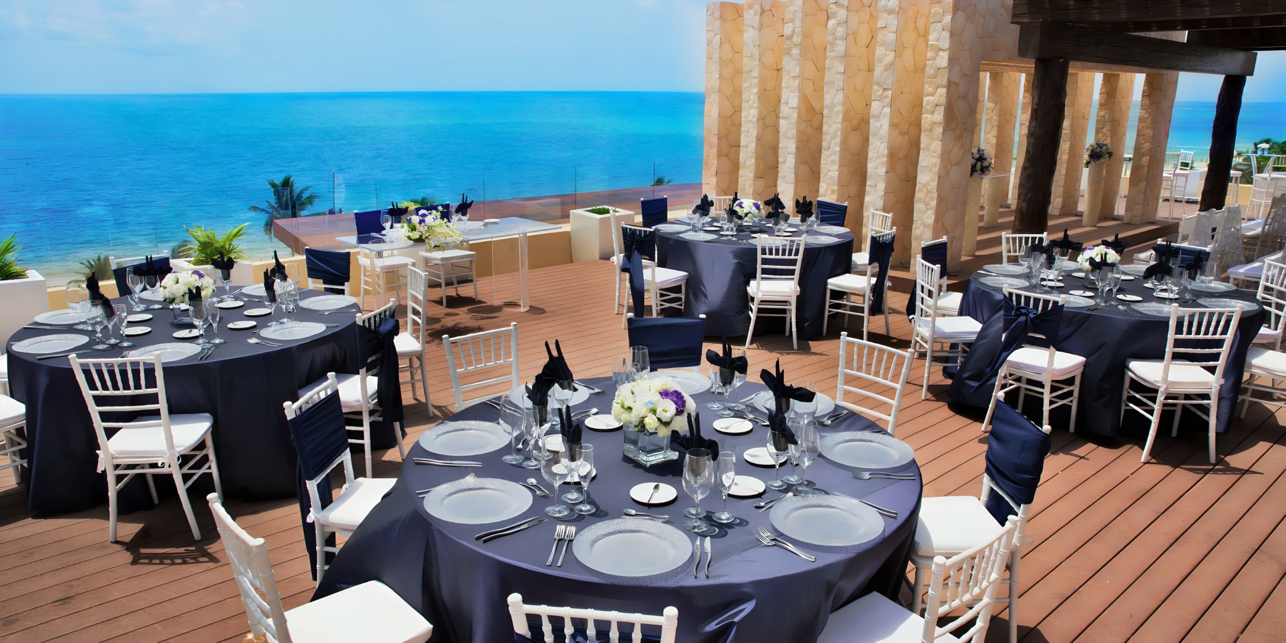 Sky Terrace Package can be added onto any wedding package if you wish to hold your ceremony at our Sky Terrace Gazebo.