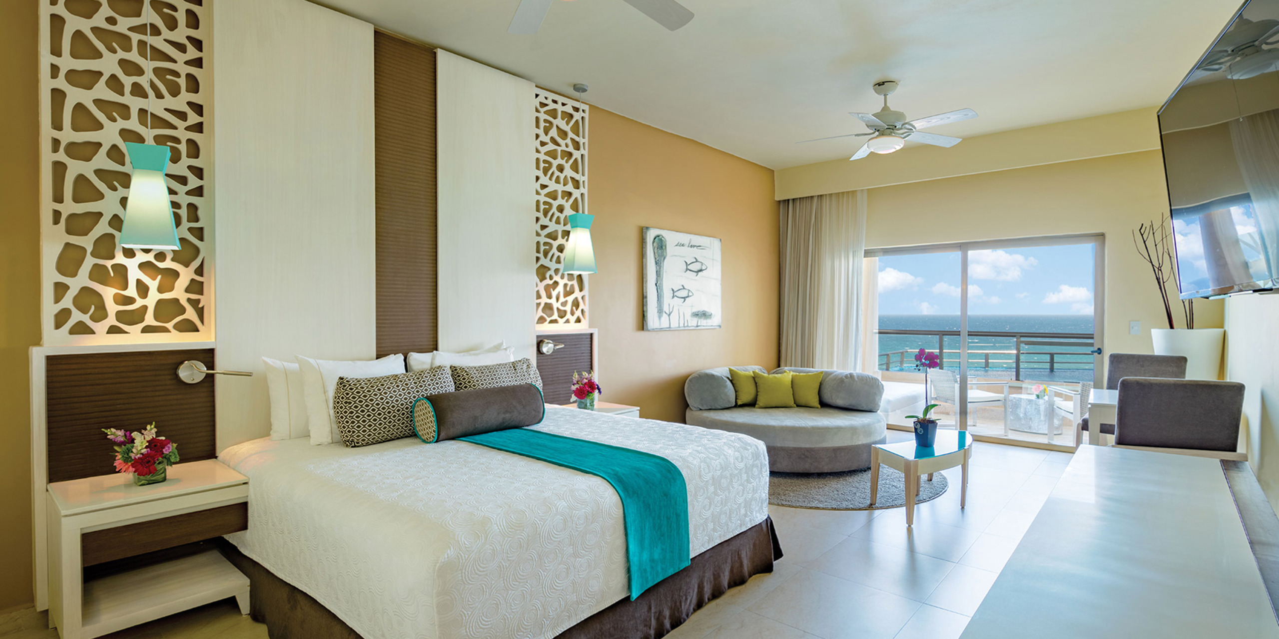 El Dorado Seaside Suites - Image 8
