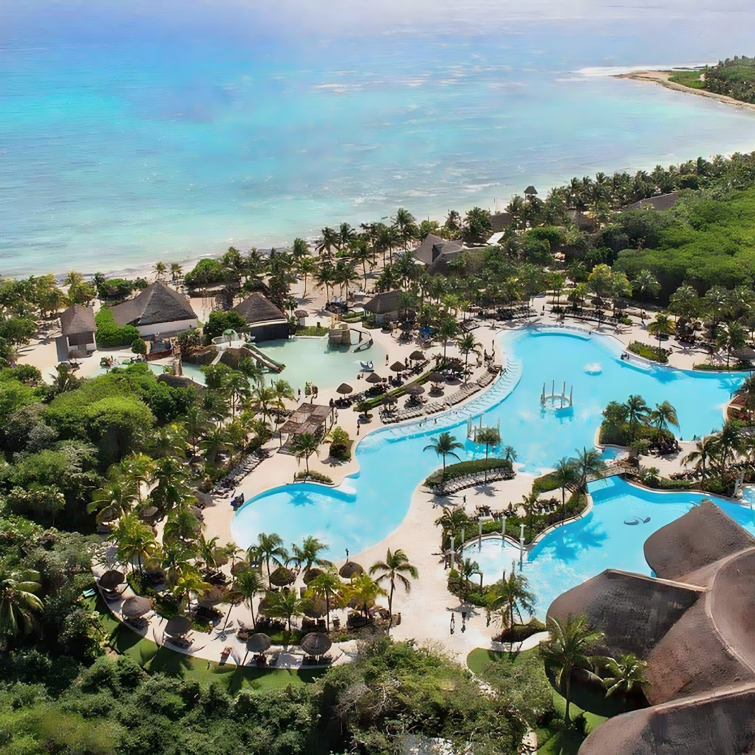 Grand Palladium Colonial