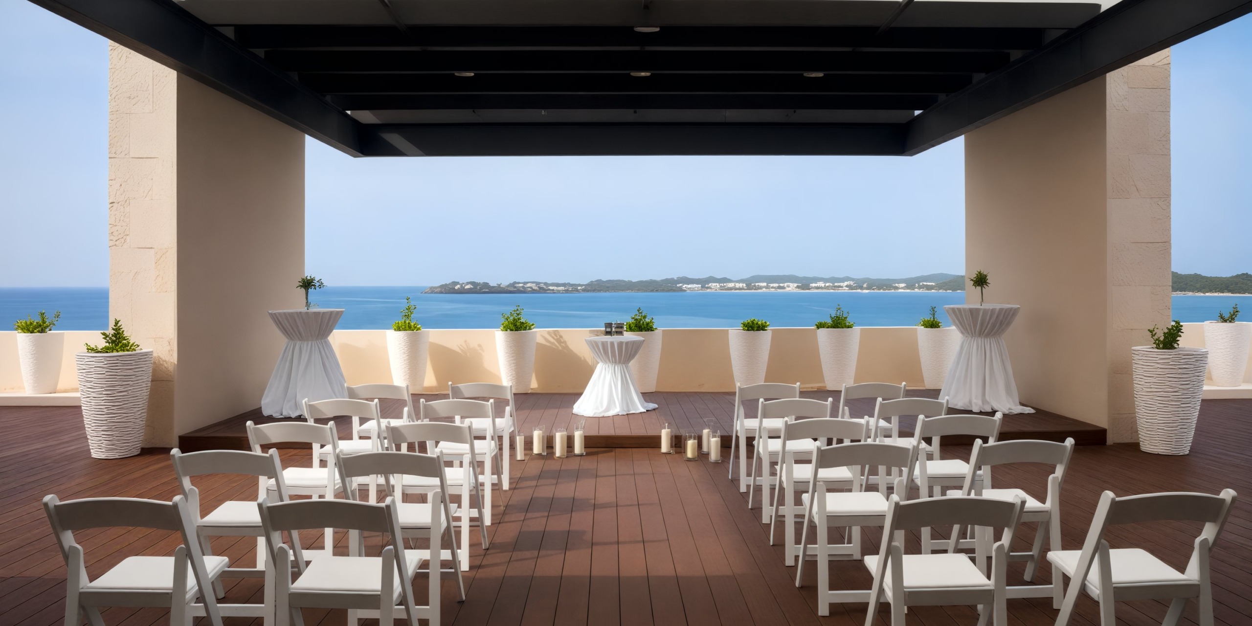 Organize a stunning destination wedding with breathtaking ocean views at Hideaway at Royalton Negril.