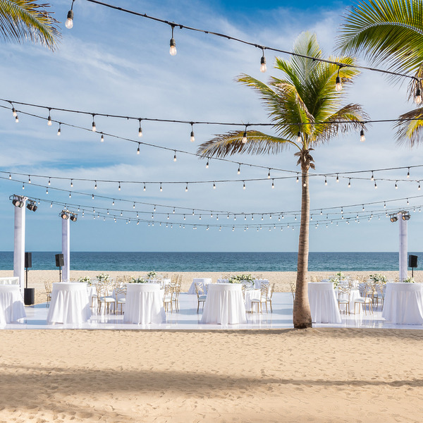 19 Essential Questions to Ask Before Booking Your Wedding Venue