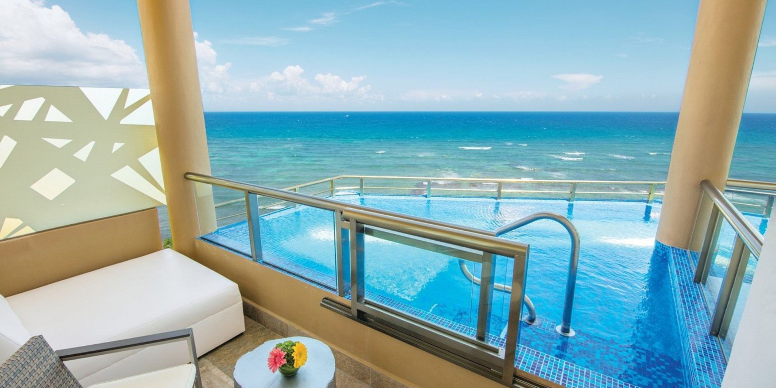 El Dorado Seaside Suites - Image 6
