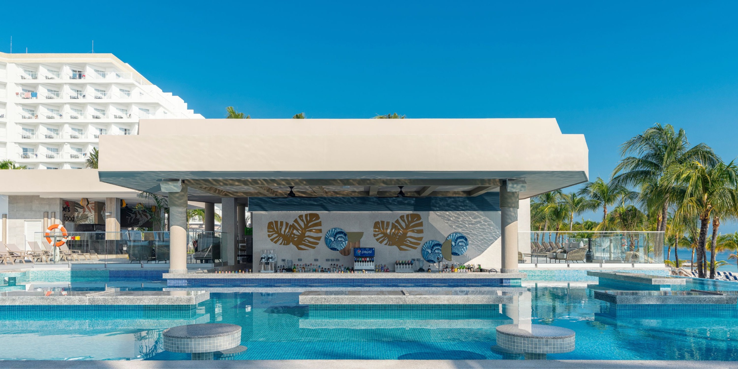 Hotel Riu Caribe - Image 9
