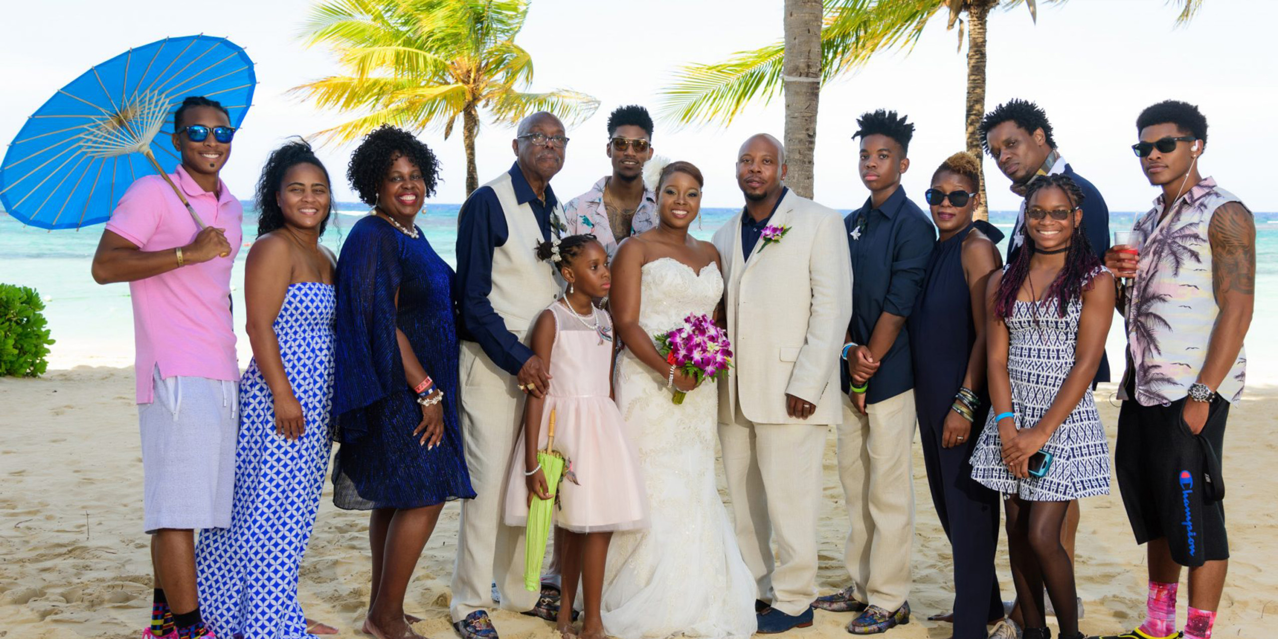 Tonya and Omar pose with all their friends and family