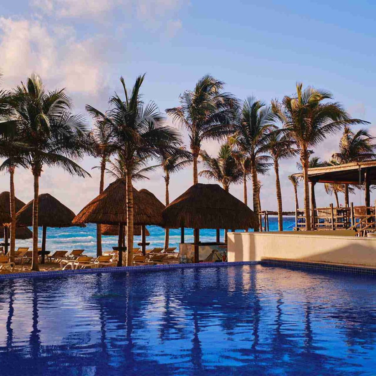 Hotel NYX Cancun