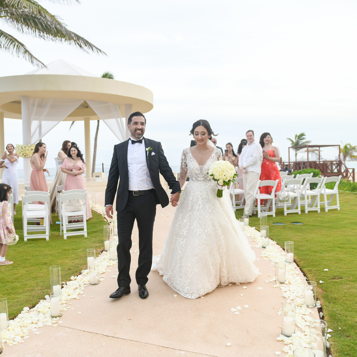Destination wedding couple tying the knot at a unique wedding venue in St. Lucia