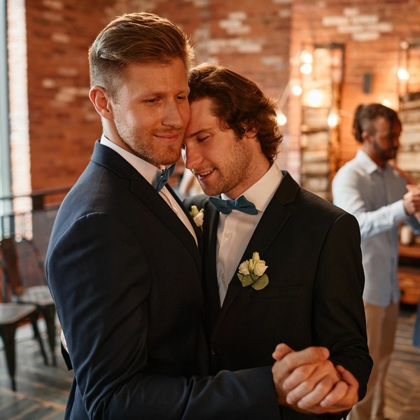 Destination Wedding Music: Creating the Perfect Playlist